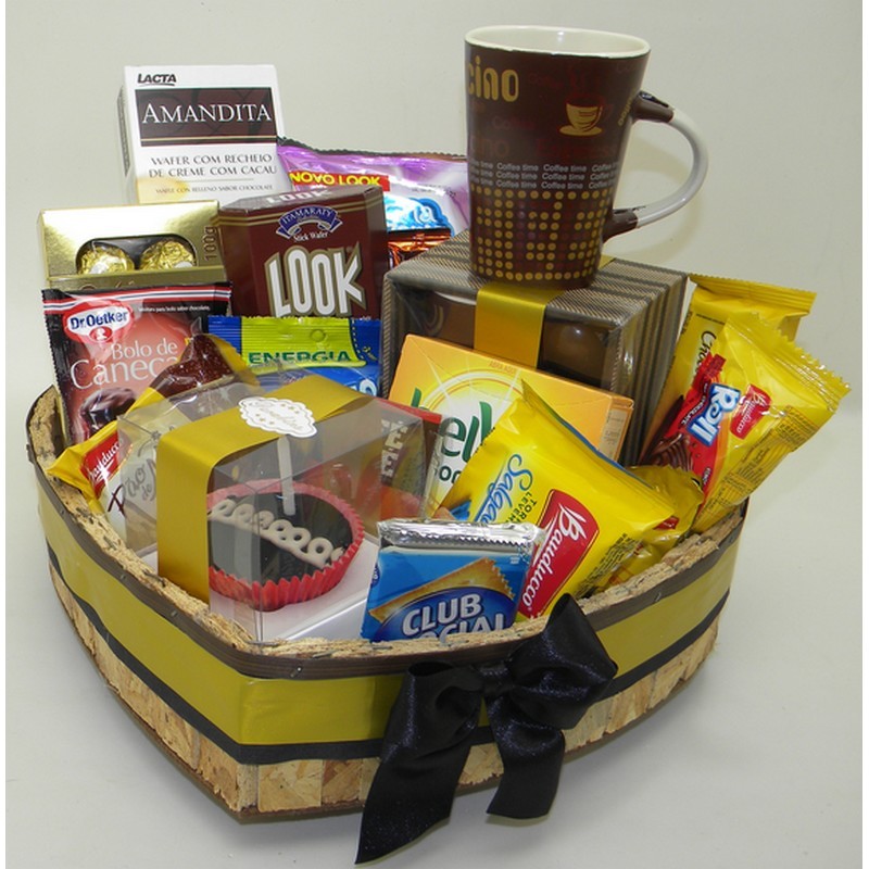 Cesta de Aniversário Para Adoçar o